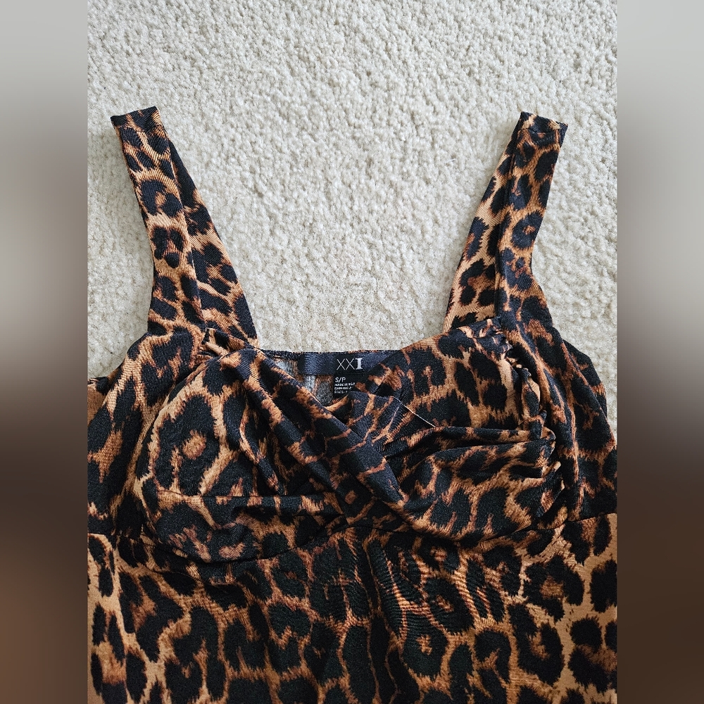 Cheetah print shirt - Picture 2 of 4